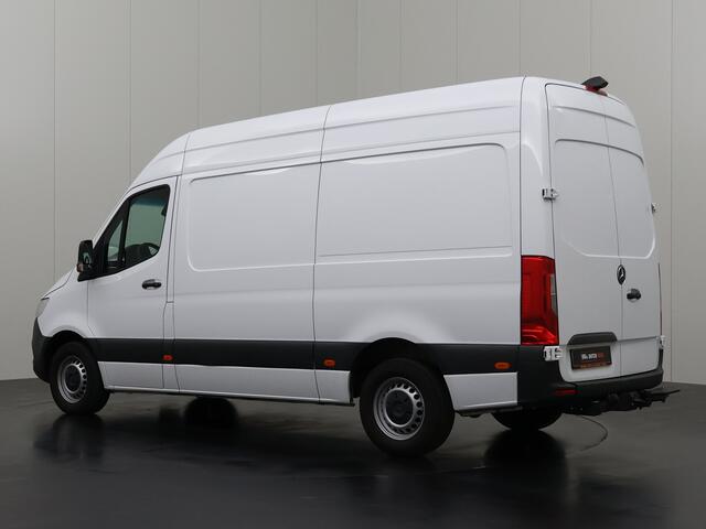 Mercedes-Benz SPRINTER 319CDi Automaat L2H2 | 3500Kg Trekhaak | Navigatie | Camera | Airco | Cruise | 3-Zits | Betimmering