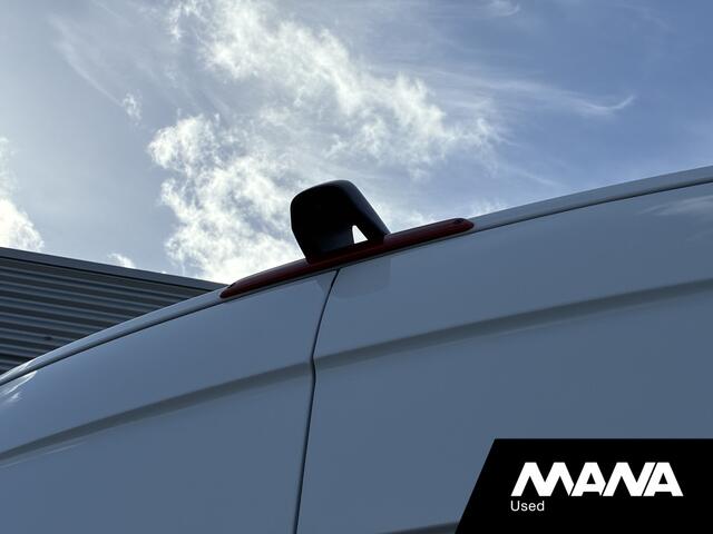 Mercedes-Benz SPRINTER 315 150PK L2H2 RWD Automaat LED Camera Cruise Trekhaak