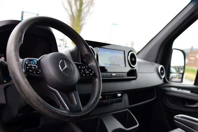 Mercedes-Benz SPRINTER 314 2.2 CDI L2H1 Black Edition Camera, Cruise, Carplay, LED, 10,5'' Mbux, Leder, Automaat, Multimedia, Uniek!
