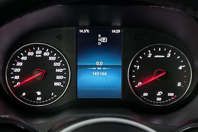 Mercedes-Benz SPRINTER 319 3.0 CDI L2H2 EURO VI-D | Leder | 2-zitplaatsen rechtsvoor | Trekhaak | LED