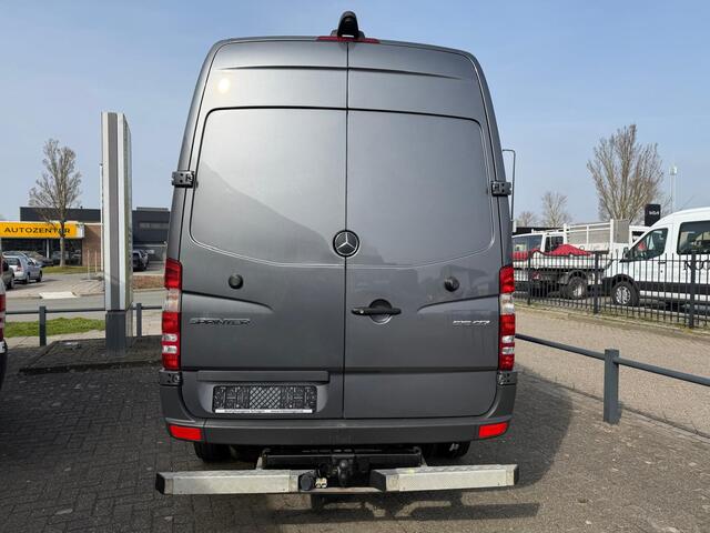 Mercedes-Benz SPRINTER 516 CDI L2H2 E6 | Automaat | 3.5T Trekhaak | Gev. stoel | Dubbellucht