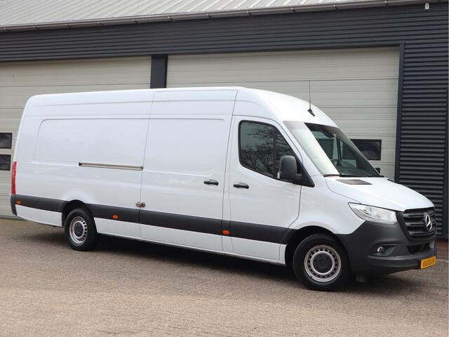 Mercedes-Benz SPRINTER 319 CDI 3.0 V6 L4H2 - Mbux - 3 Zits