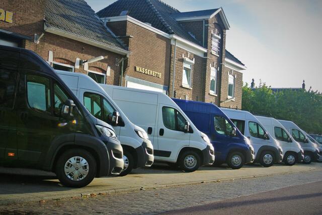 Mercedes-Benz SPRINTER 317 1.9 CDI L4H2 in Topstaat |Camera |Cruise |Navi |Extra lang |470 cm laadruimte |1e eigenaar |170 PK |EURO6 |Trekhaak