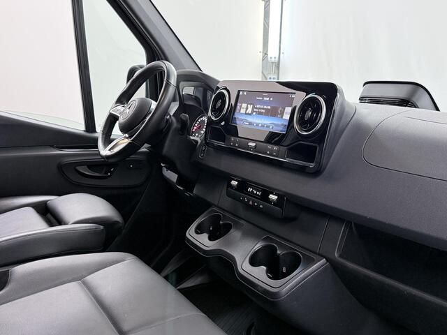 Mercedes-Benz SPRINTER 317 CDI | AUT. | L2 H2 | SELECT | 3500 KG. AHW | SCHUIFDEUR L+R | STOELVERWARMING | LED | NAVIGATIE | CAMERA | TREKHAAK | BETIMMERDE LAADRUIMTE | 3-ZITS | CERTIFIED