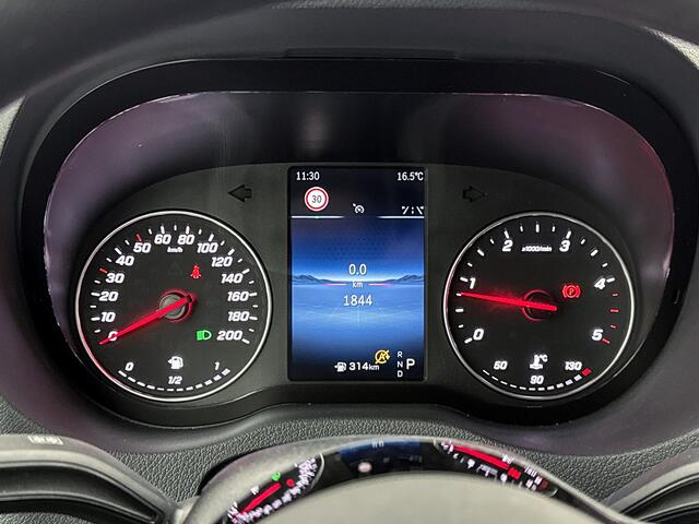 Mercedes-Benz SPRINTER 319 1.9 CDI L2H1 3500kg Navigatie 3500kg Trekhaak Betimmering Parkeerpakket