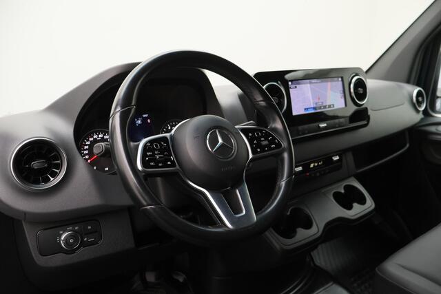 Mercedes-Benz SPRINTER 319 3.0 CDI V6 Automaat L2H2 Leer, 3-Zits, LED, Camera, ACC, Airco, Rijstrooksensor, Trekhaak, 18''
