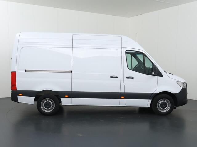 Mercedes-Benz SPRINTER 317 CDI L2 H2 Pro | 3 zits | Achteruitrijcamera | Stoelverwarming | Vloer en Wand Betimmering | 3500 KG. AHW | Certified