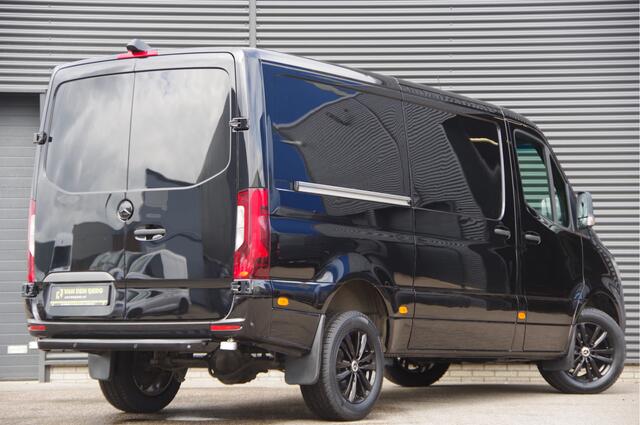 Mercedes-Benz SPRINTER 319 3.0 CDI V6 L2H1 AUT. LED, 360 CAMERA, ADAPT. CRUISE, MBUX 10'', LEDER, NAVI, CLIMA, VOORRUIT VERWARMING, STOELVERWARMING