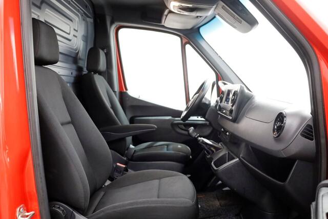 Mercedes-Benz SPRINTER 314 CDI 143pk E6 RWD L2H1 Navi/Camera/Inrichting/Trekhaak 3500kg 11-2019
