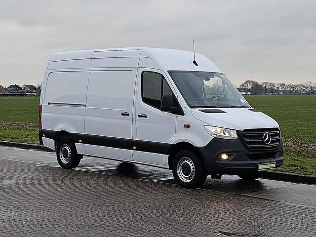 Mercedes-Benz SPRINTER 317 L2H2 Mbux RWD 360Camera Navi Euro6 Airco Pdc 170Pk!
