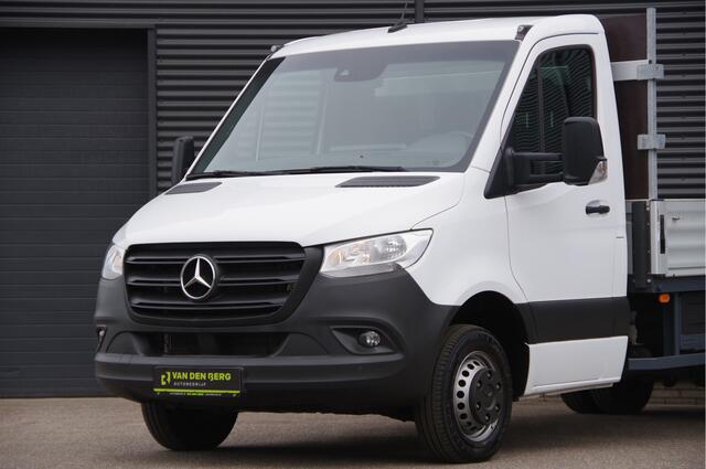 Mercedes-Benz SPRINTER 519 3.5T OPEN LAADBAK, 3.5T TREKHAAK, DUBBELLUCHT, ADAPT. CRUISE, STANDKACHEL, CLIMA, LEDER STUUR, NAVI, MBUX, DUBBEL LUCHT