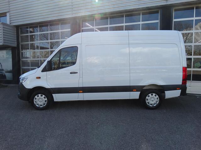 Mercedes-Benz SPRINTER 317 1.9 CDI L2H2 Automaat | LED koplampen | Parkeersensoren voor&achter