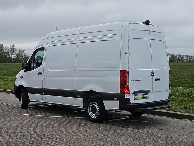 Mercedes-Benz SPRINTER 317 1.9 CDI L2H2 RWD Cruise control, Airco, Navi, Camera, Laneassist, Automaat, Mbux10, 170 Pk!