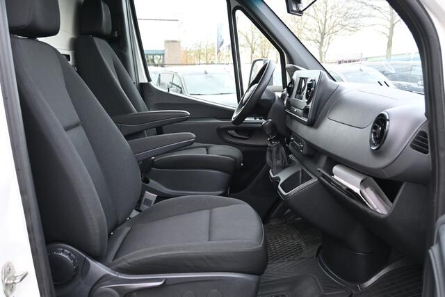 Mercedes-Benz SPRINTER 514 CDI L3 Bakwagen met laadklep Geveerde stoel, Apple Carplay/Android Auto, Palfinger klep
