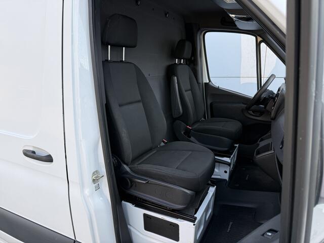 Mercedes-Benz SPRINTER 317 1.9 CDI Automaat L3H2 Trekhaak 3,5t Climate Control Cruise Control Carplay Camera