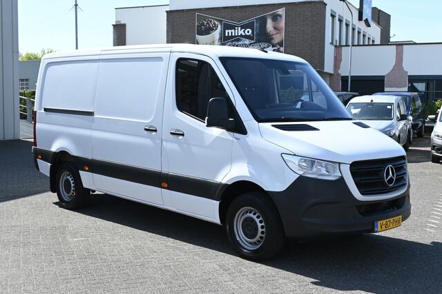 Mercedes-Benz SPRINTER 317 CDI L2H1 3500 KG trekhaak, Geveerde stoel, Standkachel