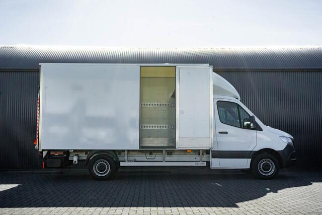 Mercedes-Benz SPRINTER 315 CDI | 150 PK | Automaat | Bakwagen met laadklep | Zijdeur | Camera | Cruise | Mbux | Climatronic