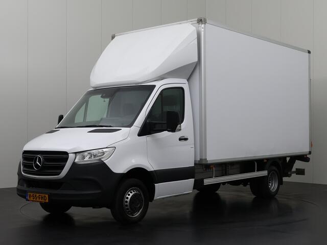 Mercedes-Benz SPRINTER Automaat Dubbellucht Bakwagen | Laadklep | 2.38 Hoog | Dakspoiler | Zijdeur |