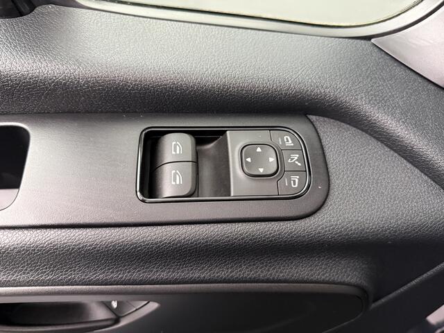 Mercedes-Benz SPRINTER 317CDI Automaat L2H2 Exclusive | 10" Mbux navigatie | Camera | 3500Kg Trekhaak