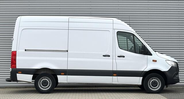 Mercedes-Benz SPRINTER 317 CDI L2H2 navi/camera/aut/mf stuur