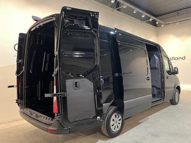 Mercedes-Benz SPRINTER 319 CDI L3H2 RWD Automaat / 3.500 KG Trekgewicht / Euro 6 / LED / Airco / CarPlay / Cruise Control Adap. / Camera / Navigatie / 172 KM !!!