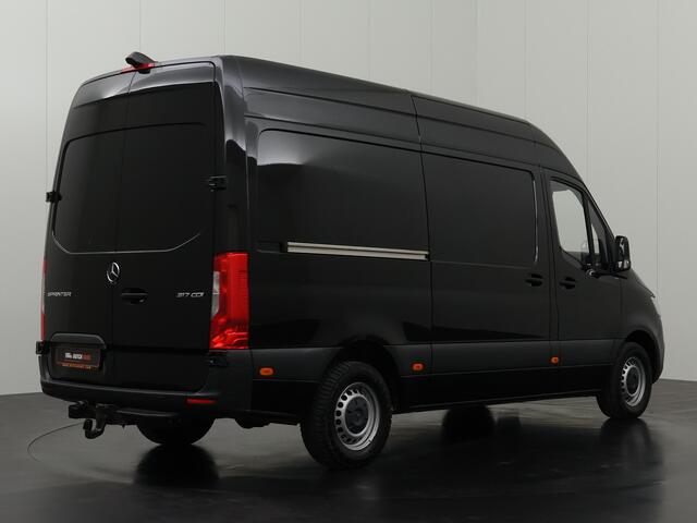 Mercedes-Benz SPRINTER 317CDI L2H2 | Led | 3500Kg Trekhaak | Airco | Multimedia | Cruise | Camera | 3-Zits | Oprijplaat