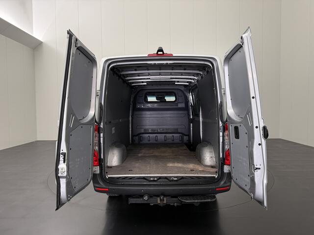 Mercedes-Benz SPRINTER 316CDI Automaat Lang | Trekhaak | Navigatie | Camera | Airco | Cruise | 3-Zits | Betimmering