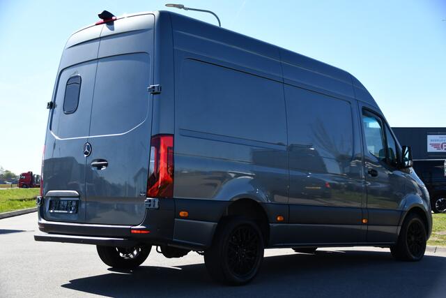 Mercedes-Benz SPRINTER 319 V6 3.0 CDI L2H2 PB Edition MARGE! Adaptieve Cruise, Camera, Carplay, 190pk, LED, Stoelverwarming, Multimedia, Automaat, Uniek!