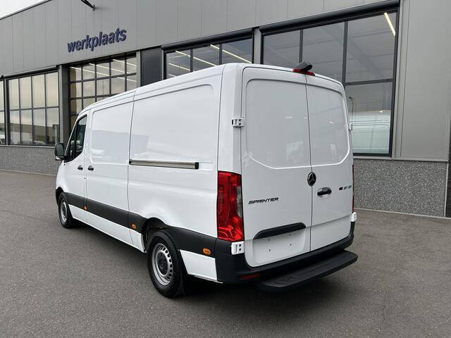 Mercedes-Benz SPRINTER 317 CDI L2 H1 L+R Schuifdeur / MBUX / Camera / Carplay navigatie / Geveerde stoel / Cruise control / Airco