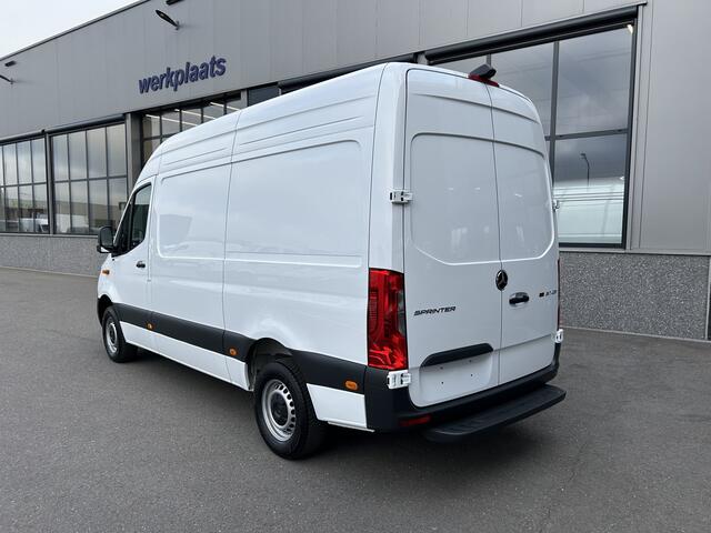 Mercedes-Benz SPRINTER 317 CDI L2 H2 Pro Facelift / MBUX / Navigatie / Camera / Geveerde stoel / Cruise control / Airco / 270 Graden achterdeuren