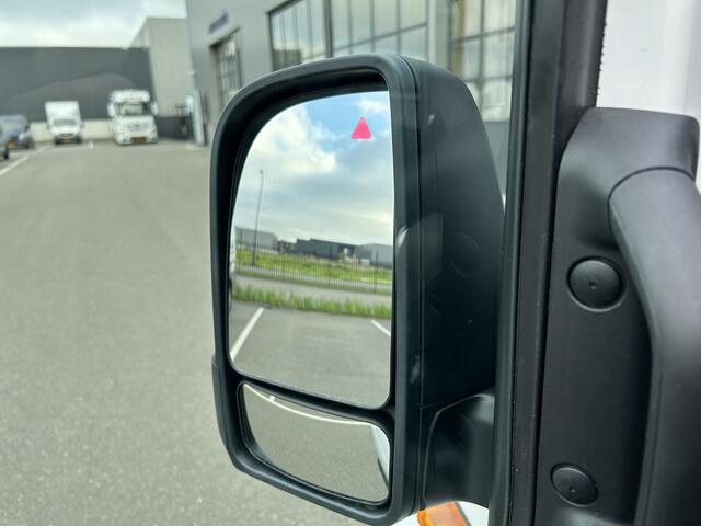 Mercedes-Benz SPRINTER 317 CDI L2 H2 Pro Facelift / MBUX / Navigatie / Camera / Geveerde stoel / Cruise control / Airco / 270 Graden achterdeuren