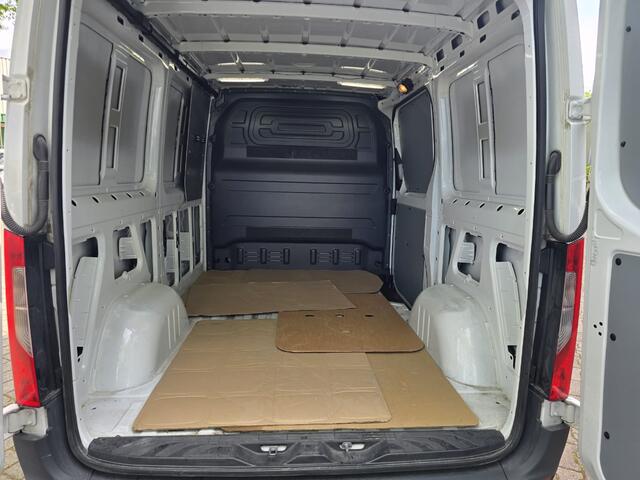 Mercedes-Benz SPRINTER 317 1.9 cdi l1 h1