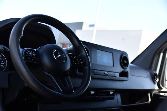 Mercedes-Benz SPRINTER 319 3.0 CDI L2H2 PB Edition Camera, Cruise, Carplay, LED, 190pk, Mbux 7'', Trekhaak, Sensoren, Geveerde stoel, Automaat, Uniek!