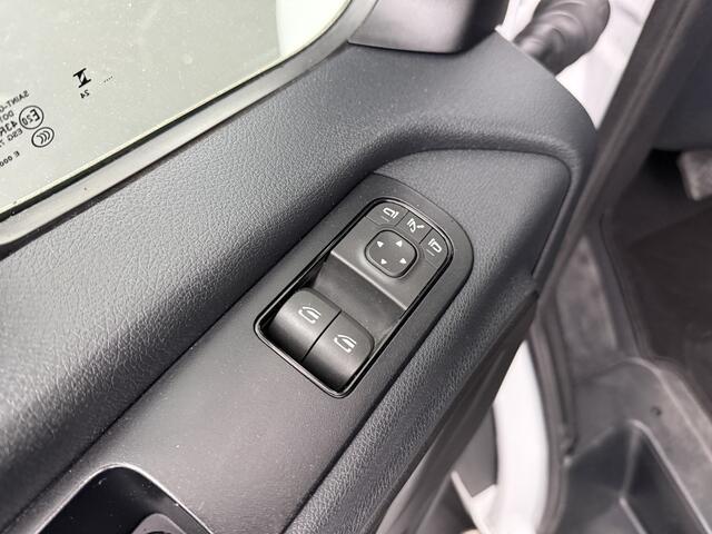 Mercedes-Benz SPRINTER Automaat L3H2 Maxi (2024) | 10" Multimedia | Camera | Airco | Cruise | 3-Zits