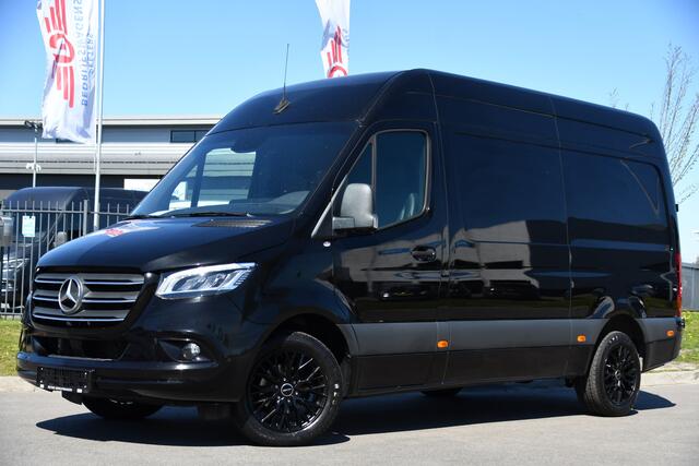 Mercedes-Benz SPRINTER 317 1.9 CDI L2H2 RWD Black Edition Full Options! 360 Camera, Adaptieve Cruise, LED, 3500kg Trekhaak, Leder, Carplay, 170pk, Voorruit verwarming, Uniek!