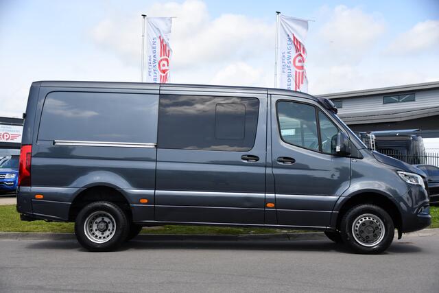 Mercedes-Benz SPRINTER 519 V6 3.0 CDI L2H1 DC PB Edition N1, Cruise, Camera, Carplay, LED, 2 x Schuifdeur, 3500kg trekhaak, 10,5'' Mbux, Leder,