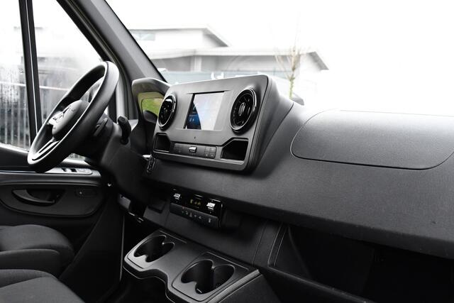 Mercedes-Benz SPRINTER 317 1.9 CDI L2H2 RWD PB Edition Camera, Cruise, Carplay, 3500kg Trekhaak, 170PK, Automaat, LED, Multimedia, UNIEK!