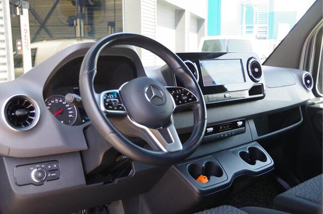 Mercedes-Benz SPRINTER 214 2.2 CDI L1H2 AUT. LED, MBUX 10'', 2T TREKGEWICHT, 360 CAMERA, STOELVERWARMING, CRUISE, LEDER STUUR, GEVEERDE STOEL