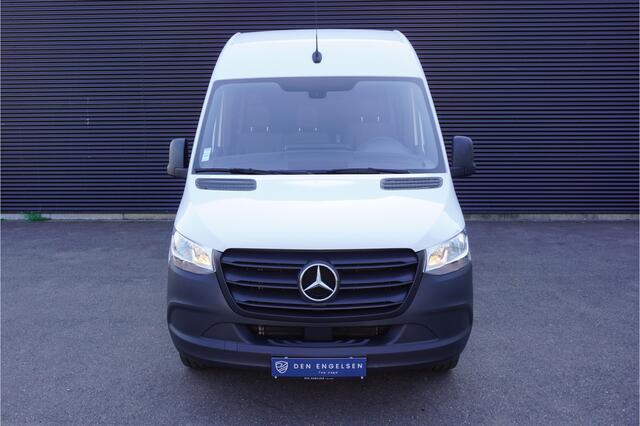 Mercedes-Benz SPRINTER 317 170pk Automaat L3H2 Dubbele cabine 6 persoons Camera Navigatie Apple carplay Trekhaak