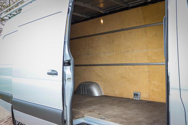 Mercedes-Benz SPRINTER 319 V6 3.0CDI L3H2 3500KG Trekhaak, Standkachel, Imperial, Elektrische schuifdeur, Zeer nette staat!