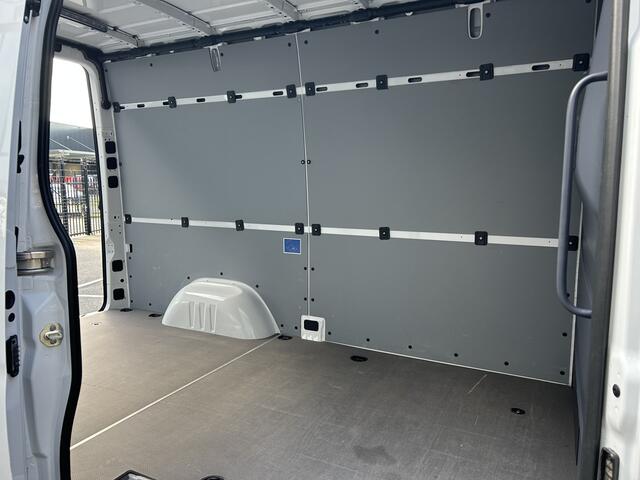 Mercedes-Benz SPRINTER 315 CDI L2 H2 RWD Pro MBUX / Trekhaak / Camera / Cruise control / Airco / 270 Graden achterdeuren