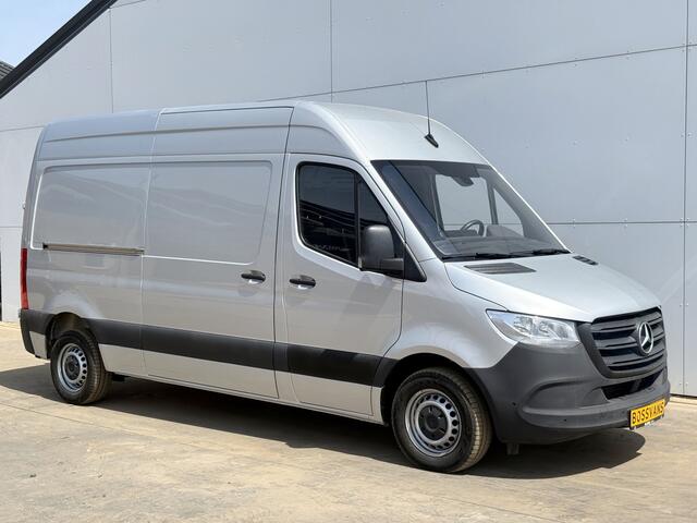 Mercedes-Benz SPRINTER 215 1.9 CDI Automaat L2H2 Climate Control Camera Carplay Parkeersensoren v+a
