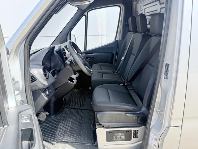 Mercedes-Benz SPRINTER 215 1.9 CDI Automaat L2H2 Climate Control Camera Carplay Parkeersensoren v+a
