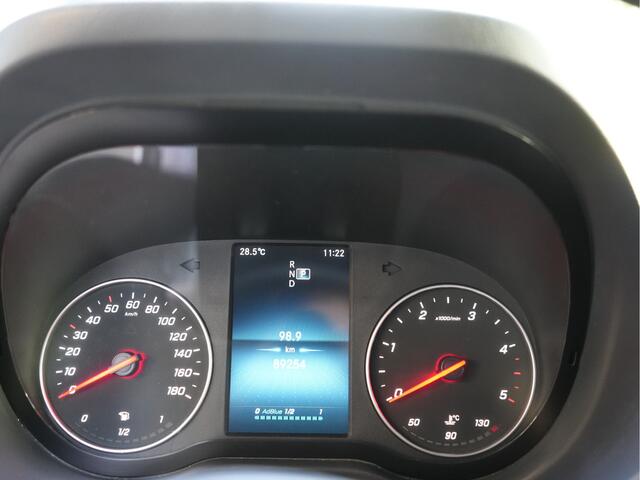 Mercedes-Benz SPRINTER 215 1.9 CDI L2H2 FWD Automaat trekhaak, camera