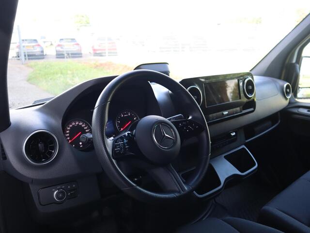 Mercedes-Benz SPRINTER 317 L2H2 DC 6 PERS. 3.5T TREKHAAK