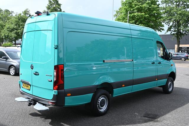 Mercedes-Benz SPRINTER 319 CDI 4x4 L3H2 AWD 10.25 MBUX met camera, Led, 2800kg Trekhaak, Etc.