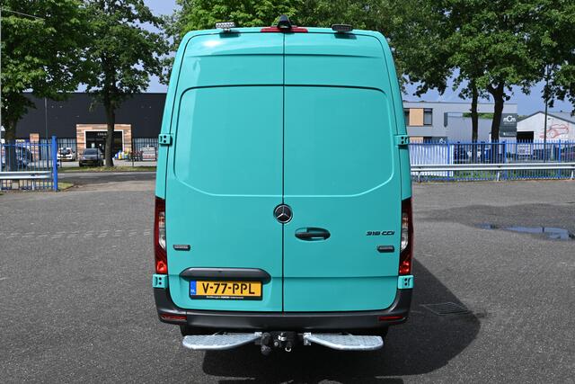 Mercedes-Benz SPRINTER 319 CDI 4x4 L3H2 AWD 10.25 MBUX met camera, Led, 2800kg Trekhaak, Etc.