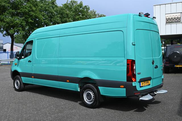Mercedes-Benz SPRINTER 319 CDI 4x4 L3H2 AWD 10.25 MBUX met camera, Led, 2800kg Trekhaak, Etc.
