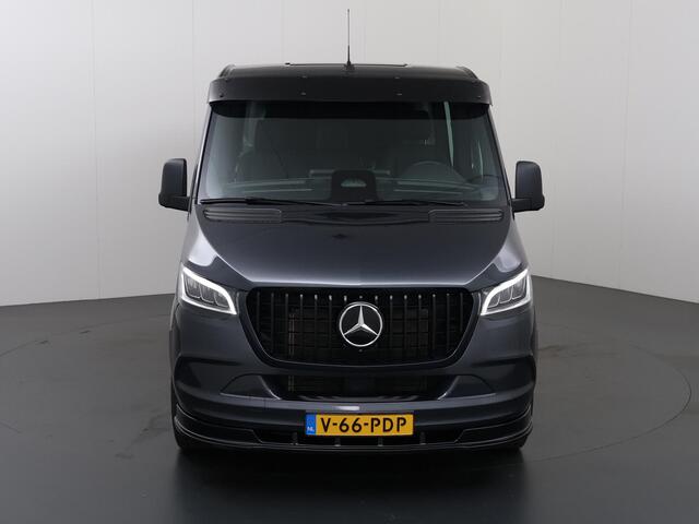 Mercedes-Benz SPRINTER 319 CDI | L2 H1 | 190 PK | AUTOMAAT | EDITION | DC DUBBELE CABINE | 6-ZITS | STYLINGPAKKET | DISTRONIC PLUS | 3500 KG TREKHAAK | STOELVERWARMING | NAVIGATIE | CAMERA | AIRCO | LED LAMPEN | CARPLAY EN ANDROID AUTO | LEDEREN BEKLEDING
