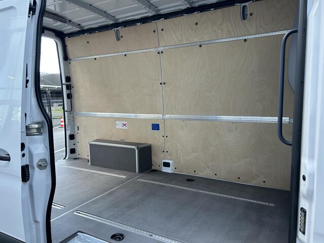 Mercedes-Benz SPRINTER 317 CDI L2 H2 360 Camera / MBUX / Navigatie / Parkeersensors / Cruise control / Airco / 270 Graden achterdeuren